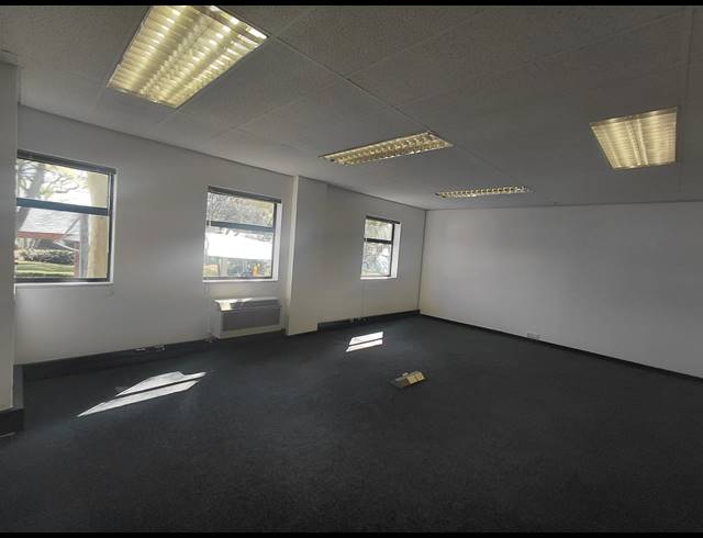 360M² OFFICE TO LET IN BRYANSTON